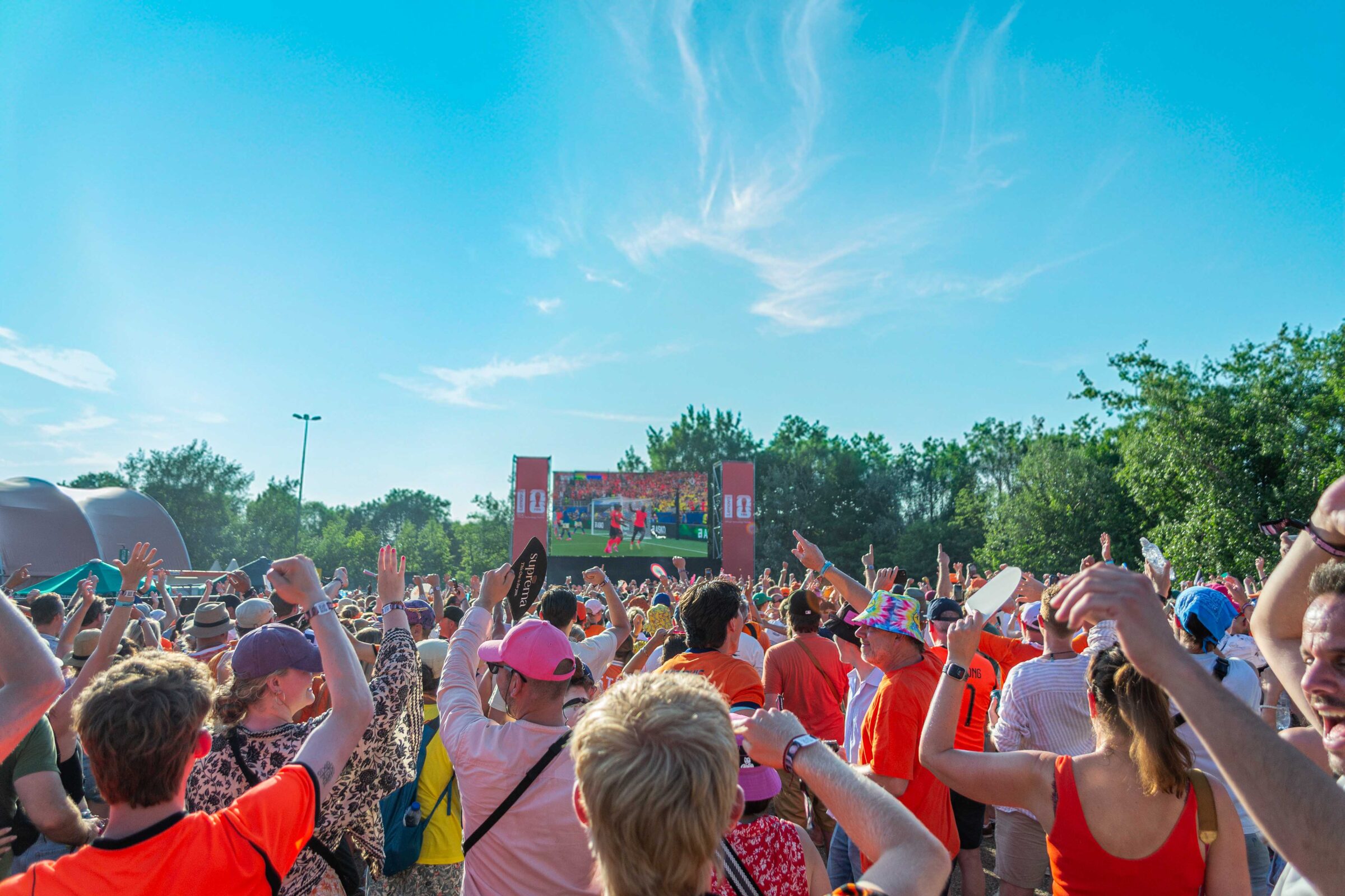 Oranje-feest op Pinkpop,pinkpop,nederland - zweden,landgraaf,oranje